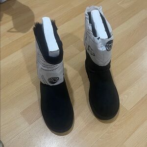 UGG Women's Bailey Bow II Black Winter Boots